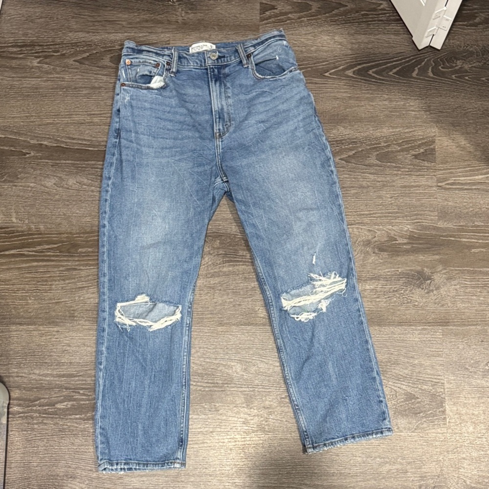 Abercombie & Fitch Ankle Straight Ultra High Rise Curve Love Jeans